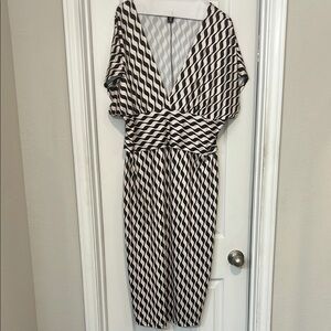 SHEIN Black and White Midi Sheath Dress with Plunge Neckline